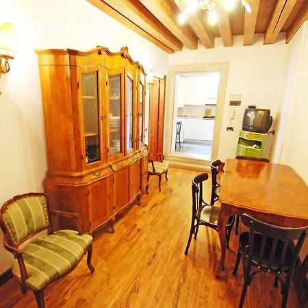 Apartment Cannaregio 1082 *